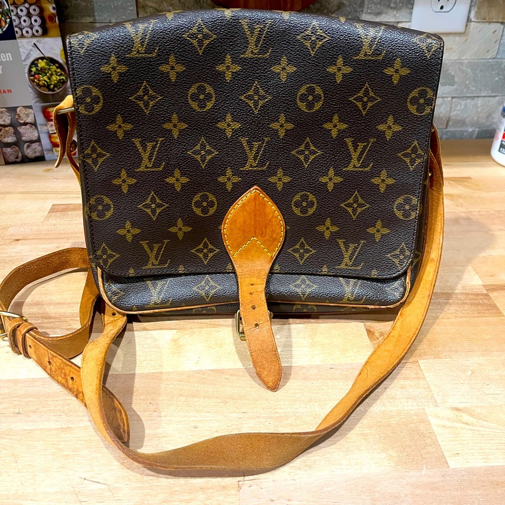 Louis Vuitton Chartouchiere crossbody bag GM size